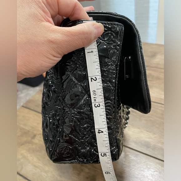 CHANEL Lucky Symbols Flap Bag - Picture 6 of 16